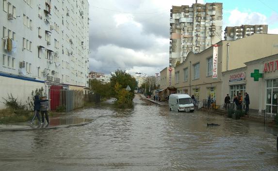 Гагаринский район превратился в Венецию (фото, видео)