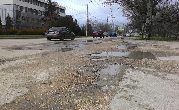 На ремонт севастопольских дорог направят около 3,5 млрд рублей 