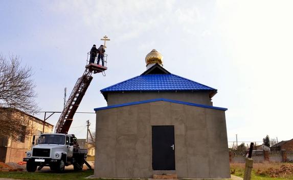 Бывшую сельскую котельную в Крыму превратили в православный храм