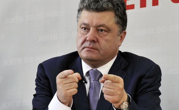 Порошенко шесть часов допрашивали по делу Майдана