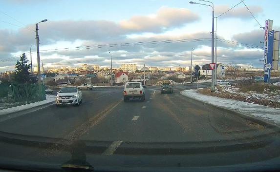 Дорога у авторынка Севастополя сменит приоритет — фото