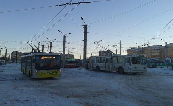 Проезд в севастопольских автобусах и троллейбусах снова подорожает