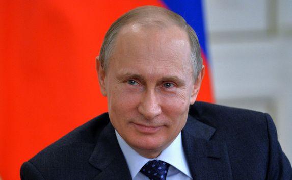 ​Владимир Путин наградил крымских сотрудников энергокомпаний