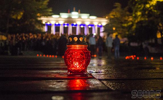 На Графской пристани зажигают свечи в память о жертвах крушения Ту-154