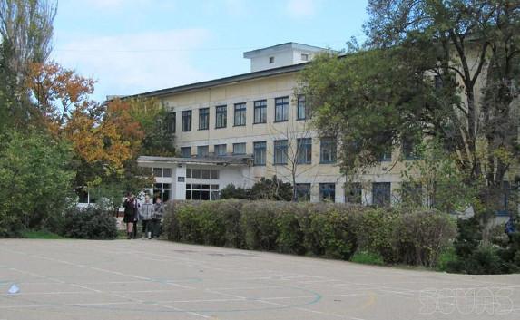Школы Севастополя спешно готовятся к аккредитации