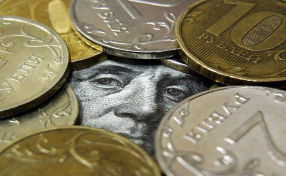 Курс доллара впервые за полтора года упал до 60 рублей  