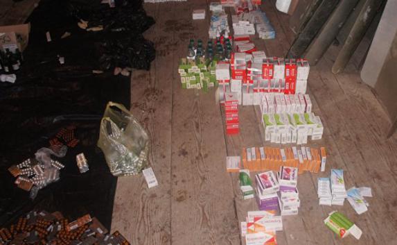 Украинец пытался перевезти в Крым 50 кг контрабандных медикаментов