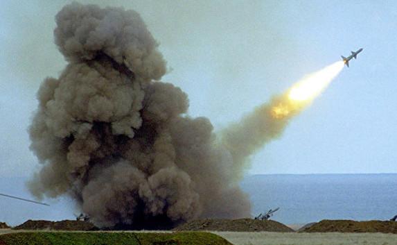 Киев анонсировал новые ракетные стрельбы вблизи Крыма