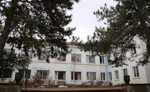Утечка опасного вещества произошла в детской больнице Крыма
