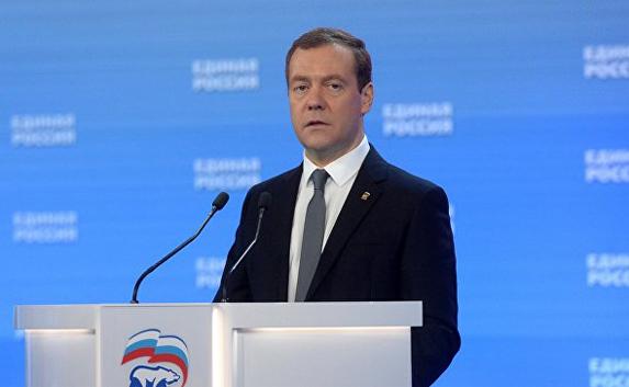 Медведев призвал не питать иллюзий в отношении отмены санкций