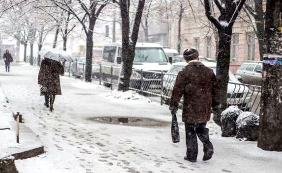 В Крыму до 12 градусов мороза и снег