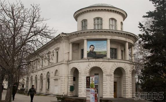 Центральную библиотеку Севастополя сделали современной