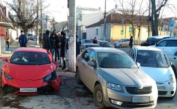 Видео аварии с участием «Lamborghini» опубликовали в Сети