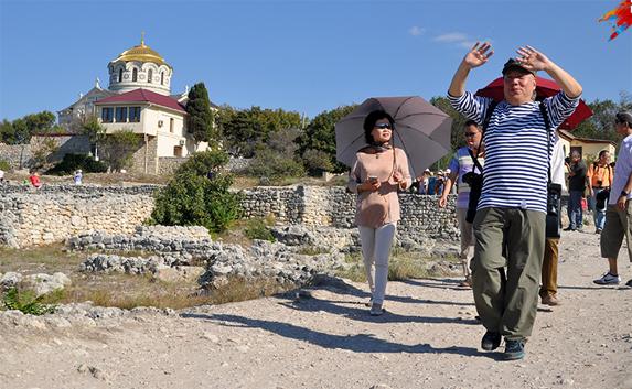 Туристы из Китая поедут в Севастополь по «безвизу»