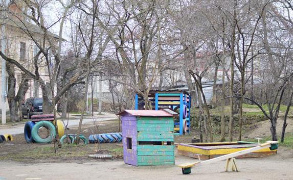 В центре Севастополя под застройку продают уже и дворы домов — фото