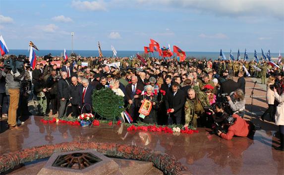 Как Севастополь празднует возвращение в родную гавань — фото