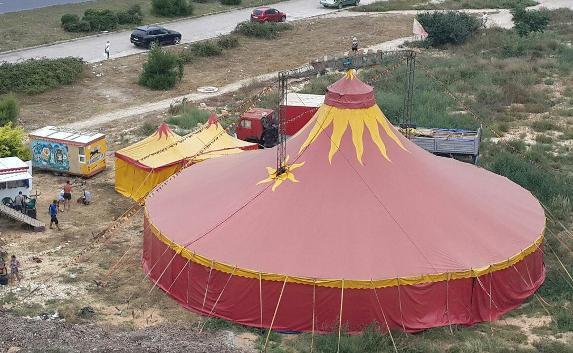 Цирк в Севастополе больше недели без света из-за улетевшего катка
