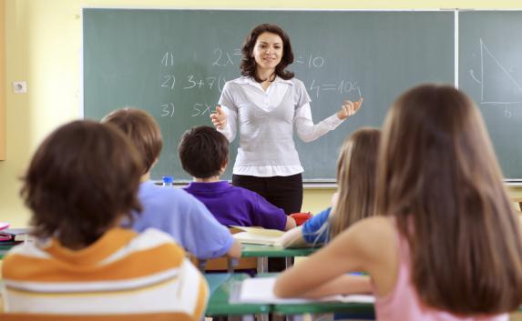 Крымские педагоги получают больше, чем на материке 