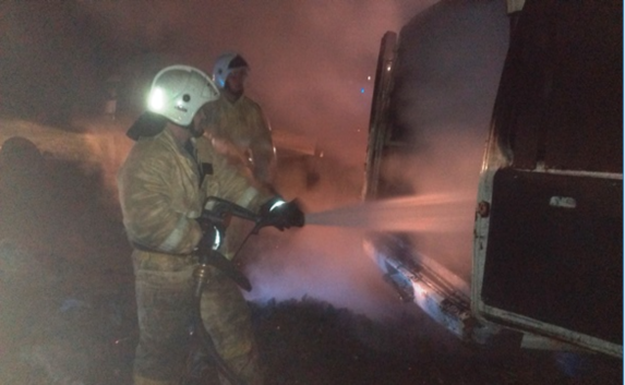 В Бахчисарайском районе Крыма сгорела «Газель» с углём (фото)
