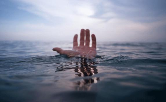 В Феодосии подросток утонул, убегая от полицейских
