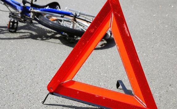 Иномарка насмерть сбила велосипедиста на крымской трассе