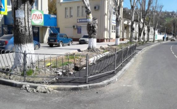 В Севастополе сделали тротуары в никуда (фотофакт)