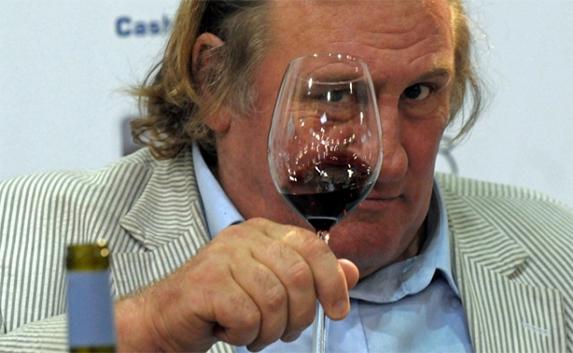 Жерар Депардье заинтересовался покупкой винодельни в Крыму