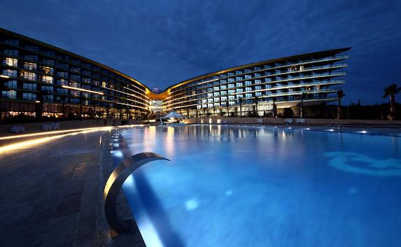 Компания из Катара вложит $100 млн в гостиничный комплекс в Ялте