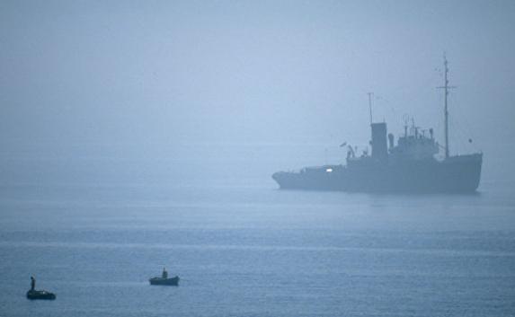 Причиной столкновения сухогруза и судна ЧФ мог стать туман
