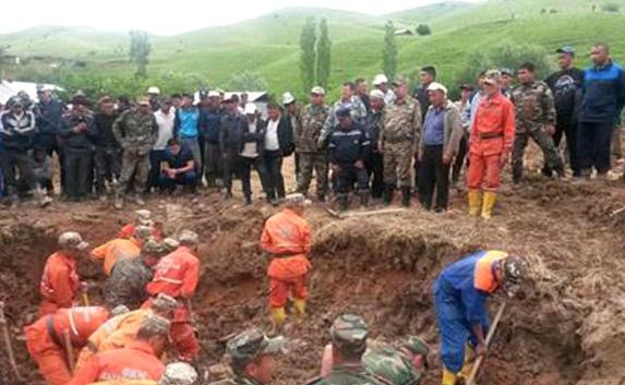 Трагедия в Киргизии: под оползнем погибли 24 человека