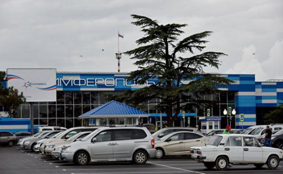 ФАС: в аэропорту Симферополя завышенные цены на парковку