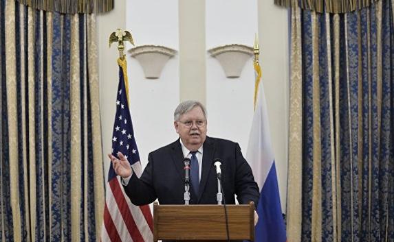 Посол США в РФ призвал россиян и американцев к сплочению