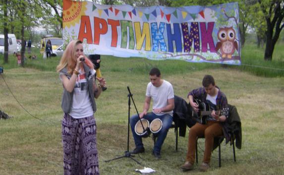 В Севастополе состоялся семейный фестиваль «Арт-пикник» (фото)