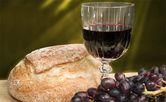 ФАС: В Крыму производят только вино и хлеб
