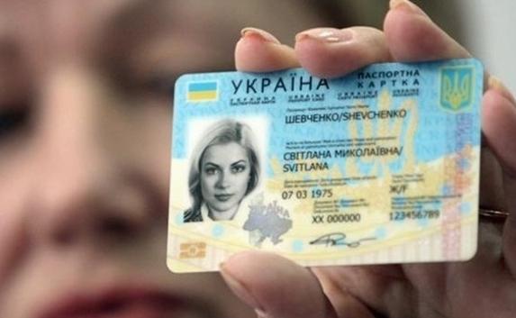 Крымчане «ломанулись» оформлять загранпаспорта в Украину — Куницын