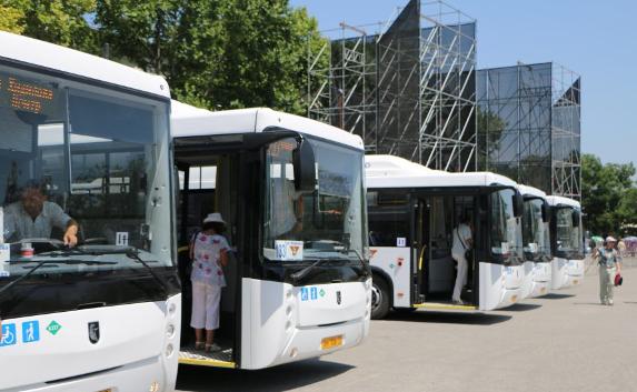 В Севастополе открыли новые маршруты и презентовали автобусы