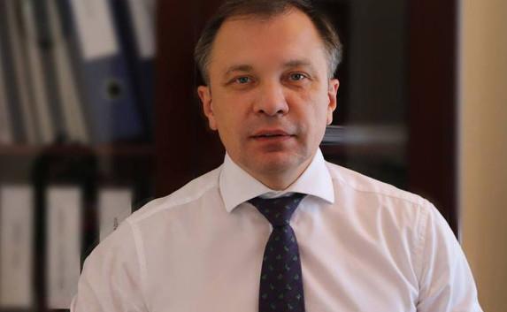 В Севастополе продают встречу с крымским министром — за 35 тысяч (фото)