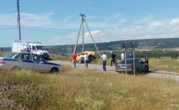Снова жертвы: в ДТП на крымской трассе погибли два человека