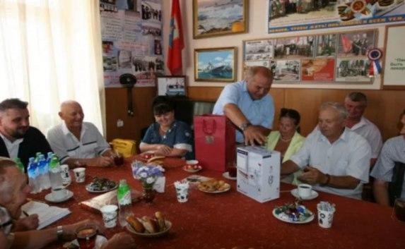 Пенсионерам Севастополя предлагают обеды за 100 рублей