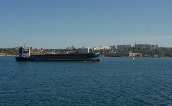 В Черном море затонул сухогруз: МЧС ведут поиски 6 членов экипажа