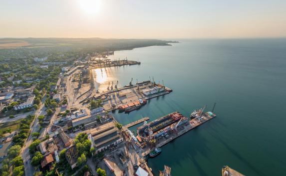Судовладелец выплатит 4,8 млн рублей за нелегальное посещения порта в Керчи