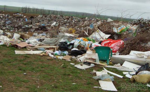 ​Крымский мусор вывезут в Тамань
