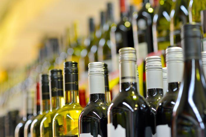 Севастопольскую фирму осудили за продажу алкоголя без лицензии