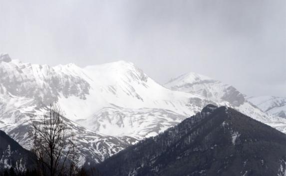 Погибших в Альпах людей стали находить из-за таяния льда (видео)