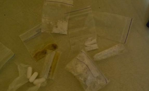 В Крым пытались ввезти три вида наркотиков (фото)