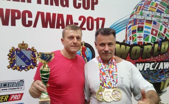 Два симферопольских тяжелоатлета завоевали золото на Кубке мира