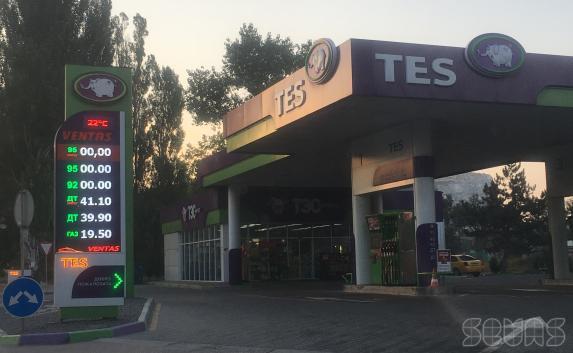«Бензиновая блокада» — севастопольский автолюбитель о монополии на бензин в городе