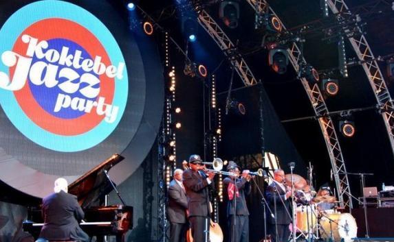 Koktebel Jazz Party открылся выступлением новоорлеанского джаз-бэнда (фото)