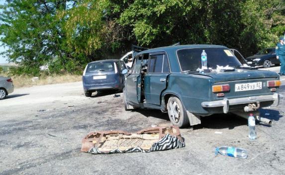 В аварии на крымской трассе погибла женщина