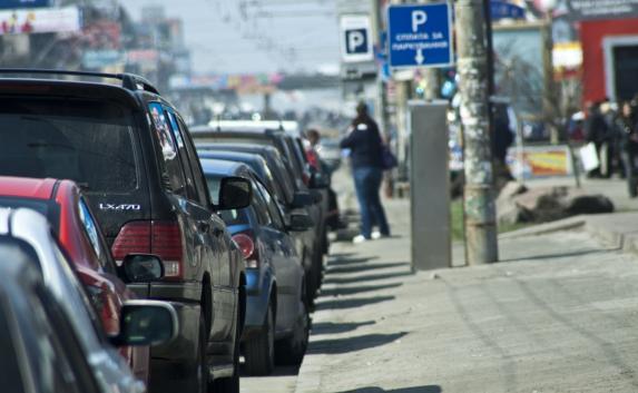 В Севастополе организуют 40 платных парковок (адреса, цены)